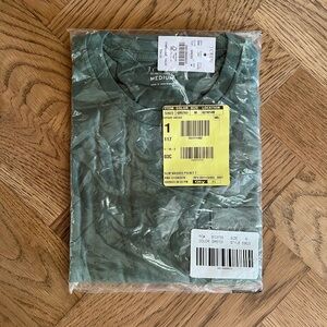 J.Crew Slim Washed Pocket T in Green | MEDIUM
